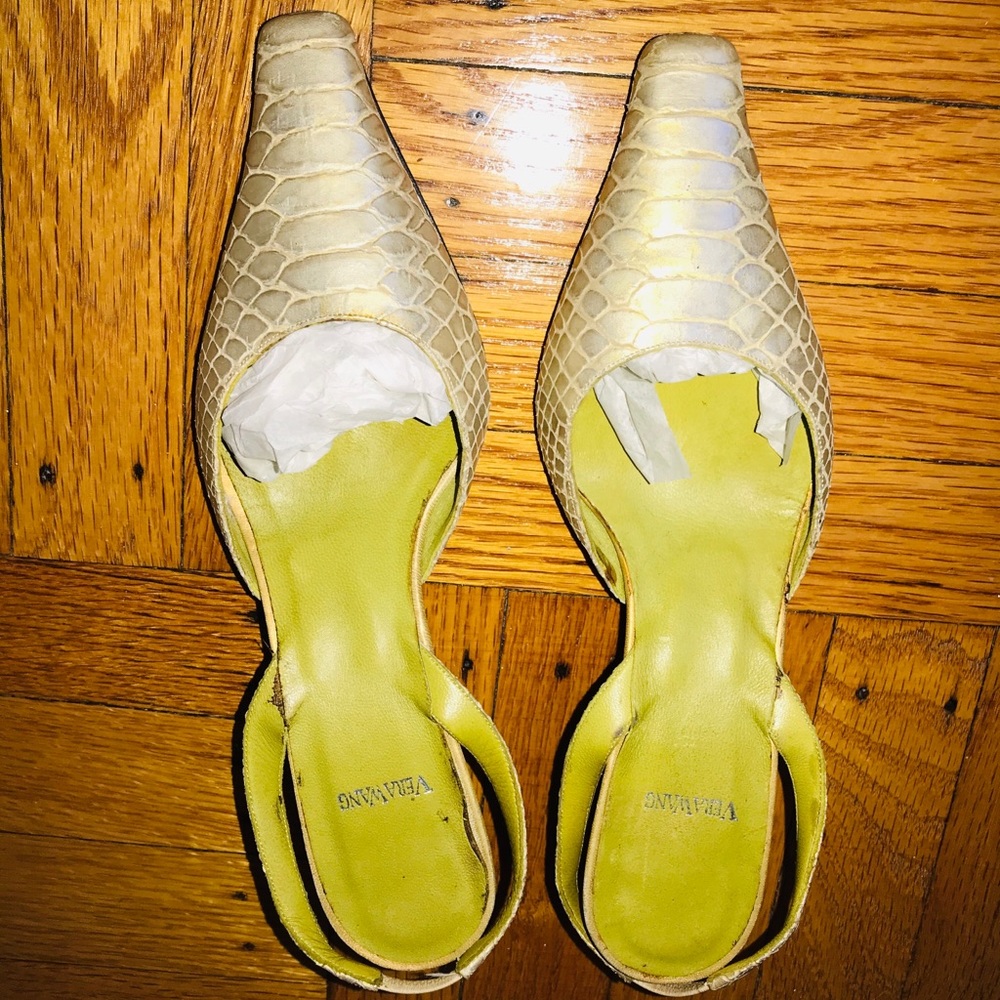 Vera Wang Shoes